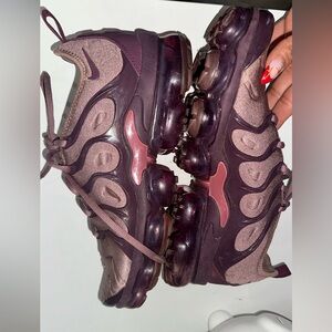 Women's Stylish Sneakers in Plum